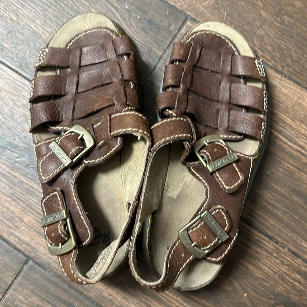Dr. Marten’s air wair women’s fisherman sandals. Doc martens size 9